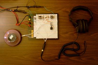 headphones_amp_8-28-2008_pic2.JPG